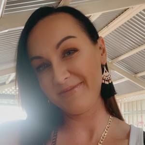 Meet your Posher, Deanne